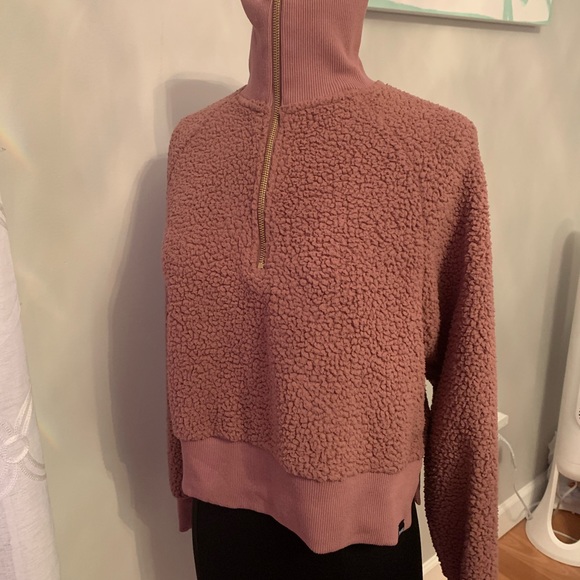 PINK Sherpa Quarter Zip - Picture 2 of 2